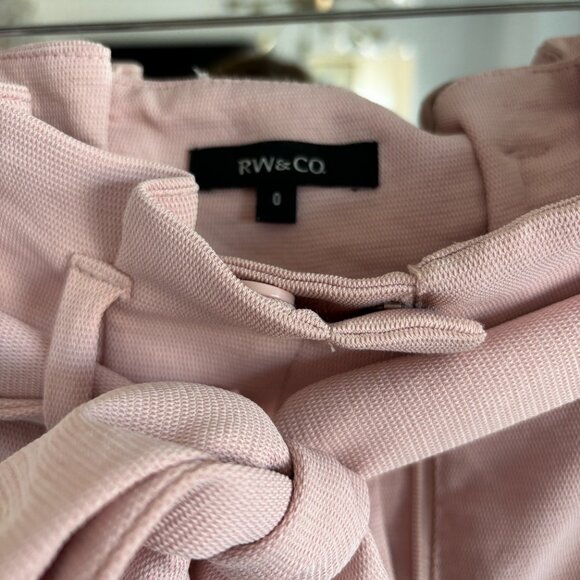 Paperbag Pants - Picture 2 of 3